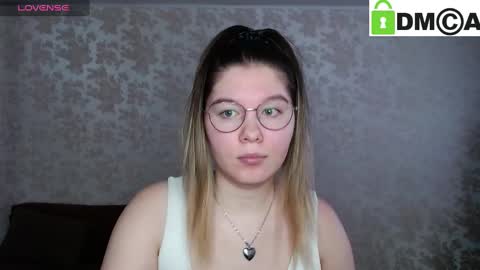 Snapshot of holy_michela chatting on 6, 1, 2025 Welcome guys Pleasure to see you all here My name is MichaelaTip menu is active Private is open online show from 6, 1, 2025