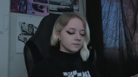 holy_mistresss online show from 7, 4, 2026