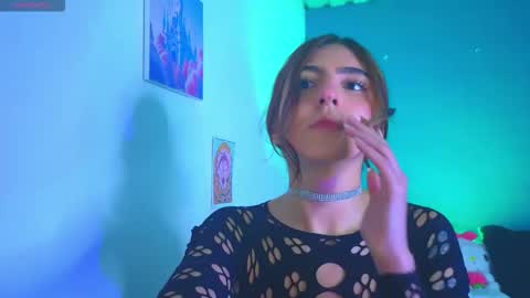 Snapshot of holy_taby_ chatting on 26, 9, 2025      online show from 26, 9, 2025