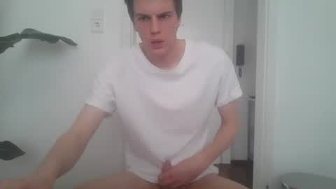 Snapshot of holydegenerate chatting on 20, 3, 2026 holydegenerate online show from 20, 3, 2026