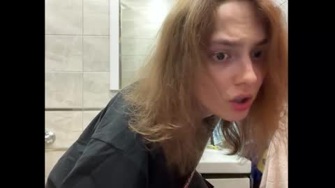 dori not holy get my tg channel with link from description under last photo online show from 23, 12, 2025