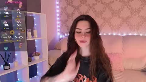 Snapshot of holymiax chatting on 14, 4, 2026 Mia online show from 14, 4, 2026