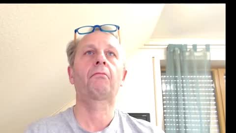 Snapshot of hondowill chatting on 6, 12, 2024 Bernd online show from 6, 12, 2024