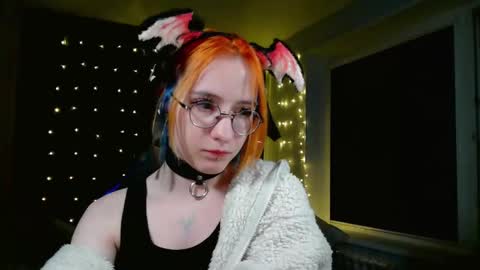 Honelints boyblonde hair AsterMIntfemboybrown hair online show from 28, 12, 2024
