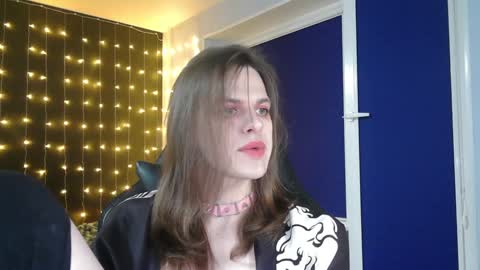 Honelints boyblonde hair AsterMIntfemboybrown hair online show from 14, 1, 2025