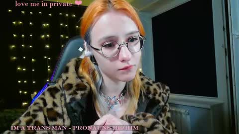 Honelints boyblonde hair AsterMIntfemboybrown hair online show from 17, 1, 2025