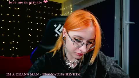 Honelints boyblonde hair AsterMIntfemboybrown hair online show from 22, 1, 2025