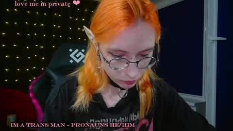 Honelints boyblonde hair AsterMIntfemboybrown hair online show from 31, 1, 2025