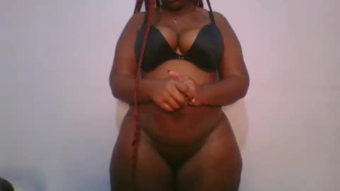 Snapshot of honey_beb chatting on 7, 10, 2025 honey_beb online show from 7, 10, 2025