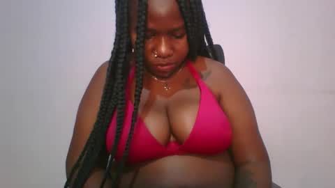 Snapshot of honey_beb chatting on 19, 10, 2025 honey_beb online show from 19, 10, 2025