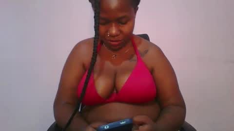Snapshot of honey_beb chatting on 21, 10, 2025 honey_beb online show from 21, 10, 2025