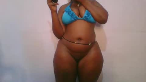 honey_beb online show from 22, 11, 2025