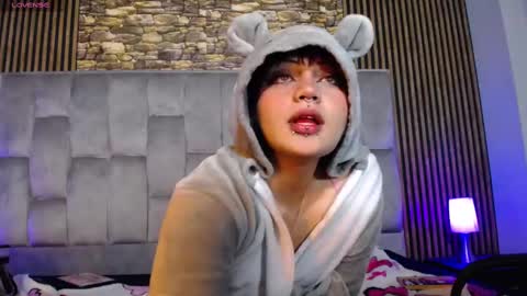 Snapshot of honey_dark chatting on 7, 12, 2024 Honney online show from 7, 12, 2024