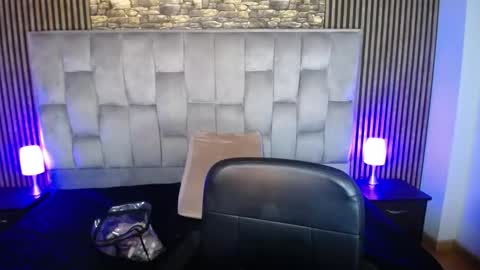 Snapshot of honey_dark chatting on 19, 12, 2024 Honney online show from 19, 12, 2024