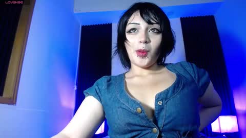 Snapshot of honey_dark chatting on 10, 1, 2025 Honney online show from 10, 1, 2025