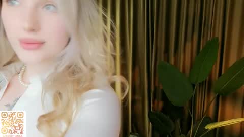 Snapshot of honey_kors chatting on 23, 3, 2026 Lina online show from 23, 3, 2026