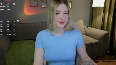 Snapshot of honey_kors chatting on 31, 3, 2026 Lina online show from 31, 3, 2026