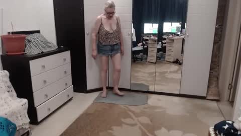 Snapshot of honey_lady_ chatting on 25, 10, 2025 Honey Lady online show from 25, 10, 2025