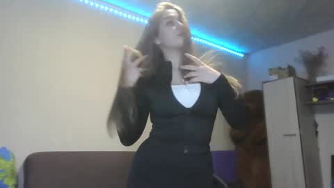 honey_lolaaa online show from 22, 10, 2025