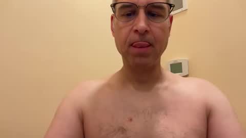 honey_man14 online show from 2, 2, 2026