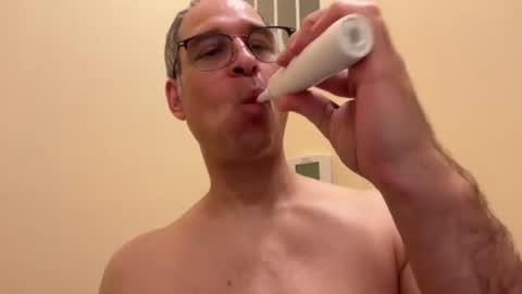 honey_man14 online show from 13, 2, 2026