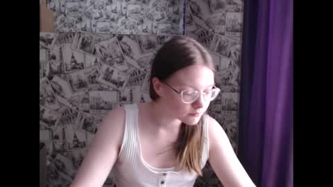 Lina online show from 4, 3, 2025