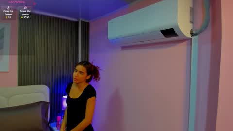 honey_sofii_ online show from 27, 3, 2026