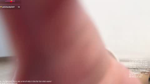 Snapshot of honey_sunshine chatting on 22, 10, 2025 Jenyanew vid how I squirt in forest in bio online show from 22, 10, 2025