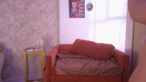 Honey-Sweett online show from 18, 11, 2025