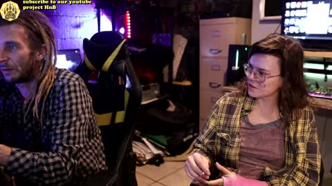 Honey and Bear online show from 7, 12, 2024