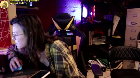 Honey and Bear online show from 9, 12, 2024