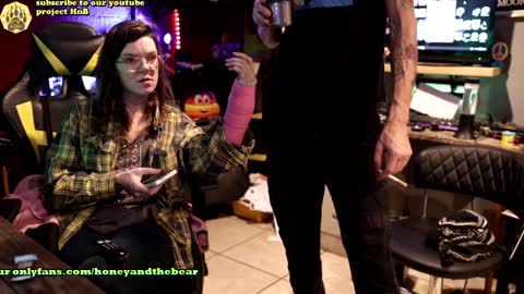 Honey and Bear online show from 22, 12, 2024