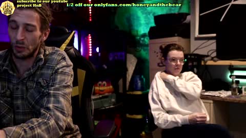 Honey and Bear online show from 8, 2, 2025