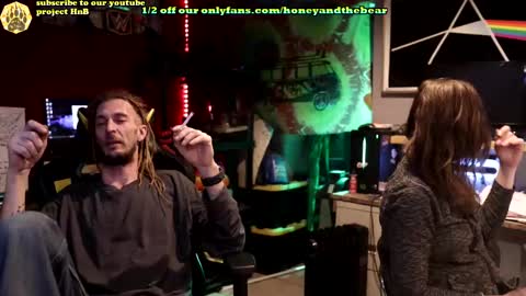 Honey and Bear online show from 5, 3, 2025