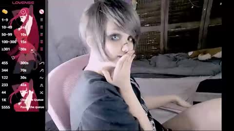 Honey Apple Alaska online show from 7, 11, 2025