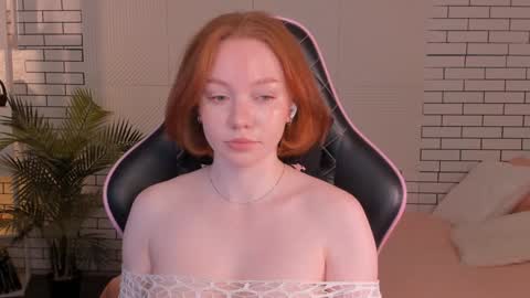 Snapshot of honeyautumn chatting on 10, 12, 2024 honeyautumn online show from 10, 12, 2024