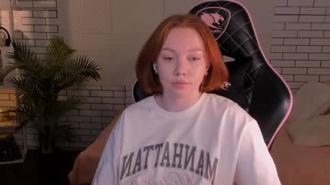 Snapshot of honeyautumn chatting on 11, 12, 2024 honeyautumn online show from 11, 12, 2024