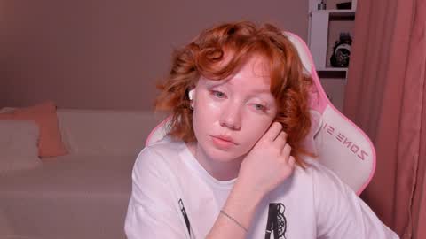 Snapshot of honeyautumn chatting on 18, 1, 2025 honeyautumn online show from 18, 1, 2025