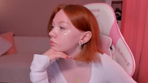 Snapshot of honeyautumn chatting on 20, 2, 2025 honeyautumn online show from 20, 2, 2025