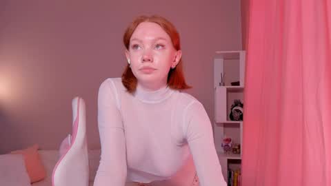 Snapshot of honeyautumn chatting on 23, 2, 2025 honeyautumn online show from 23, 2, 2025
