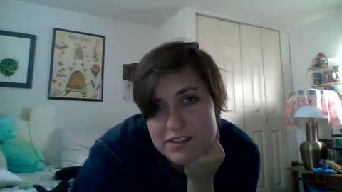 Snapshot of honeybeeflwr chatting on 11, 12, 2024 Honey online show from 11, 12, 2024