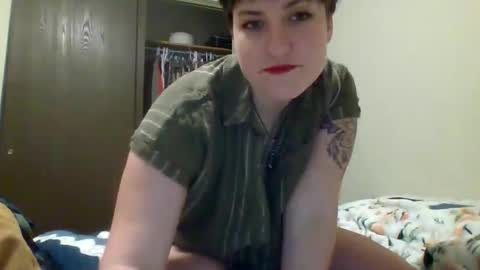 Snapshot of honeybeeflwr chatting on 31, 1, 2025 Honey online show from 31, 1, 2025