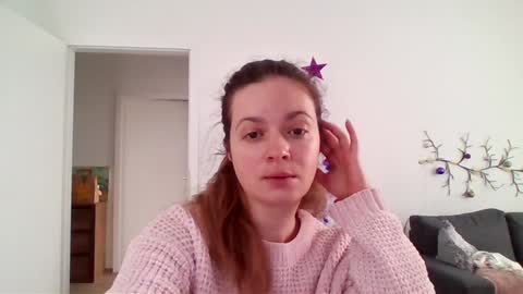 Snapshot of honeycarrol chatting on 17, 12, 2024 HoneyCarrol online show from 17, 12, 2024