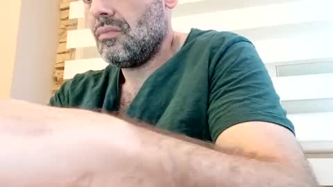 Snapshot of honeydaddyforyou chatting on 1, 3, 2025 honeydaddyforyou online show from 1, 3, 2025