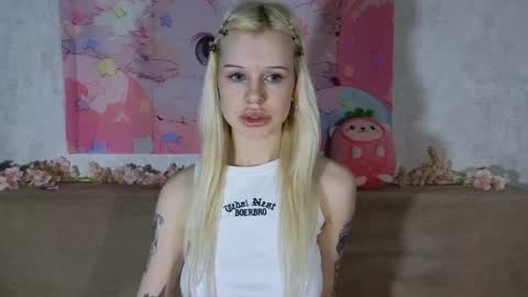 Snapshot of honeygold__ chatting on 24, 3, 2026 Lisa online show from 24, 3, 2026