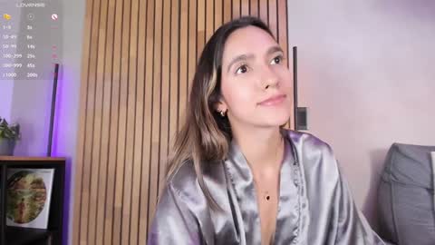 Snapshot of honeyhot69__ chatting on 20, 1, 2025 Sofia independent model online show from 20, 1, 2025