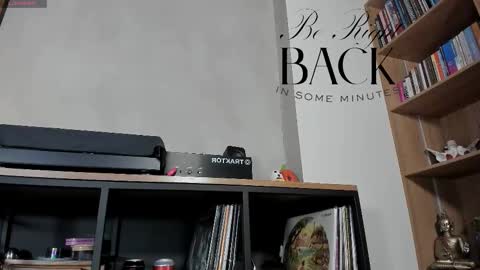 Snapshot of honeyhot69__ chatting on 14, 10, 2025 Sofia independent model online show from 14, 10, 2025