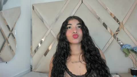 honeyht online show from 28, 5, 2026