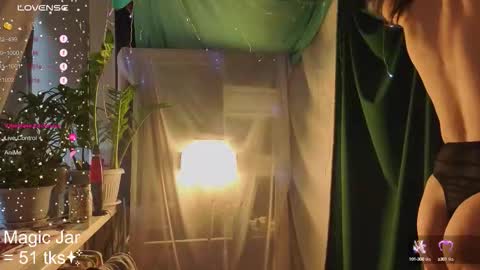 Snapshot of honeylem0n chatting on 21, 9, 2025 Molly  online show from 21, 9, 2025