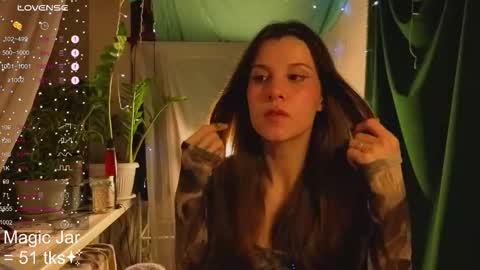 Snapshot of honeylem0n chatting on 21, 9, 2025 Molly  online show from 21, 9, 2025